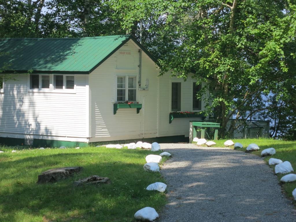 Birch Cliff Lodge On Baptiste Lake Highland Grove Quarto foto