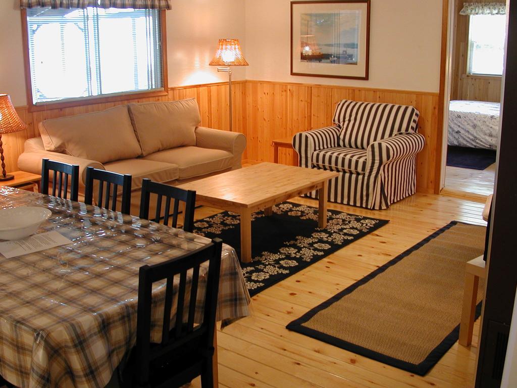 Birch Cliff Lodge On Baptiste Lake Highland Grove Quarto foto