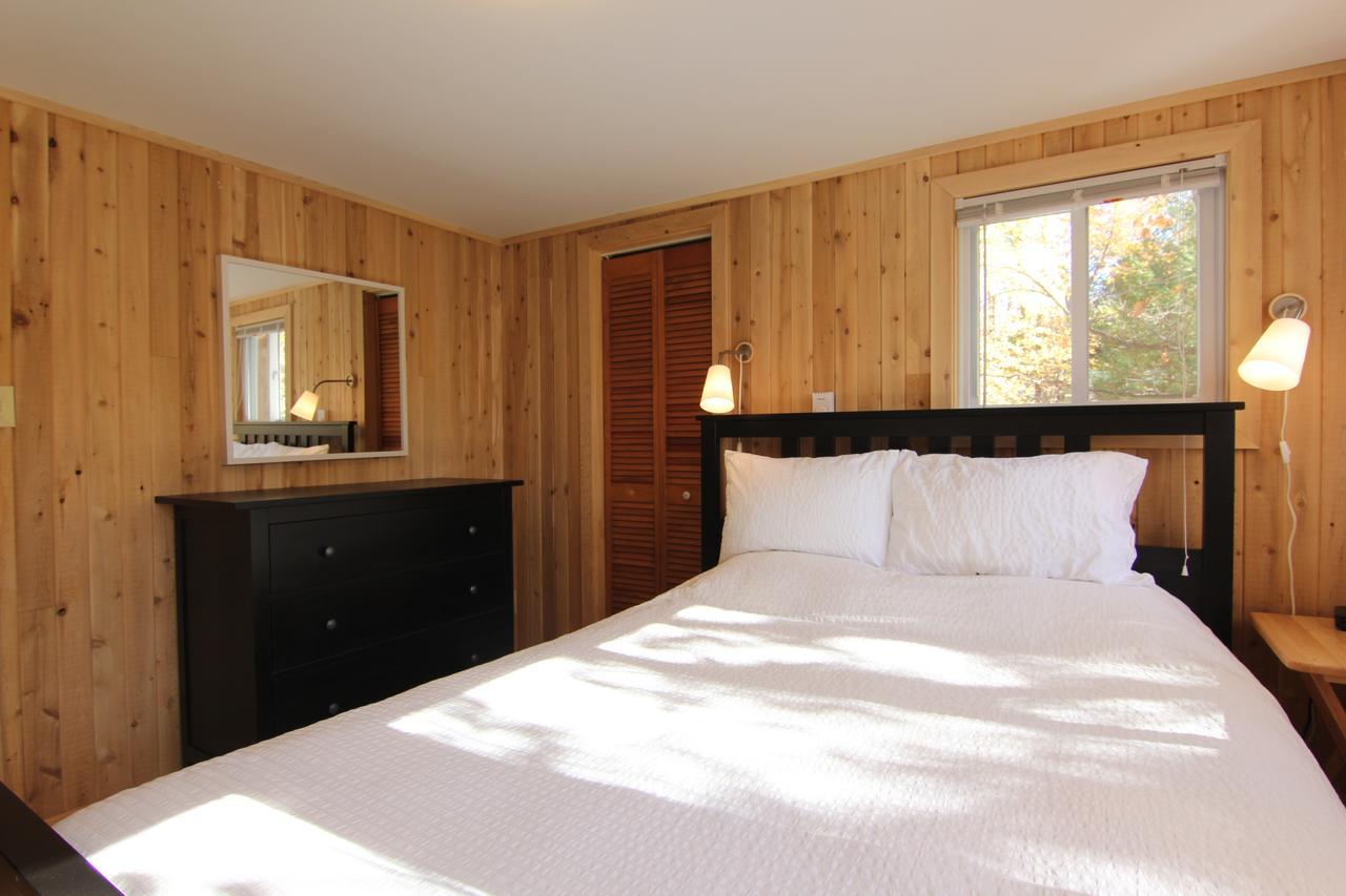 Birch Cliff Lodge On Baptiste Lake Highland Grove Exterior foto